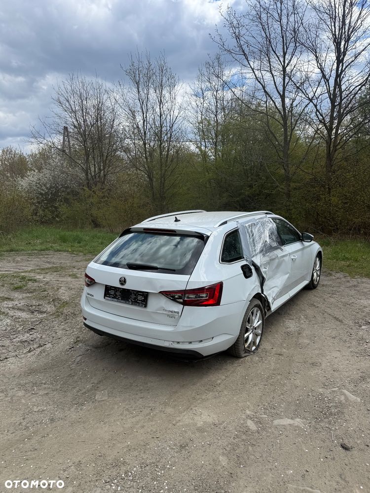 Skoda Superb 2.0 TDI 4x4 DSG Ambition - 4