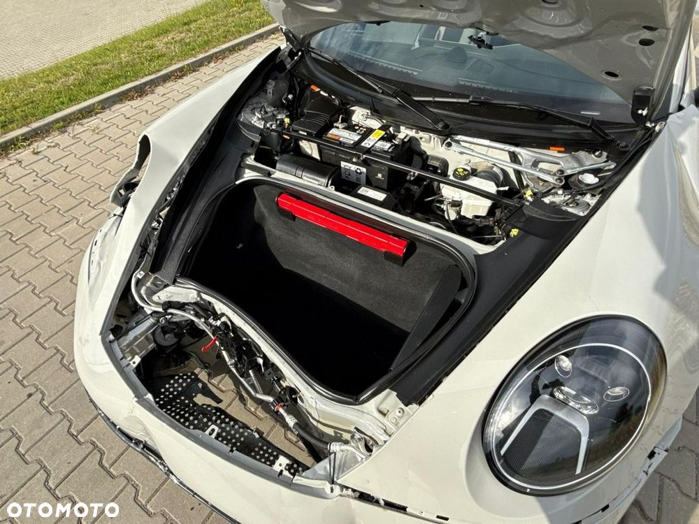 Porsche 911 Carrera 4S - 15