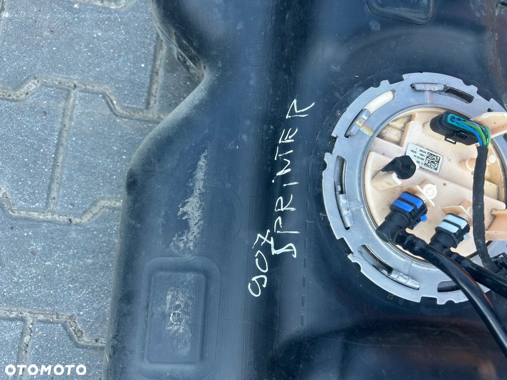 Mercedes Sprinter W907 zbiornik paliwa bak A9074712700  2.0 diesel - 6