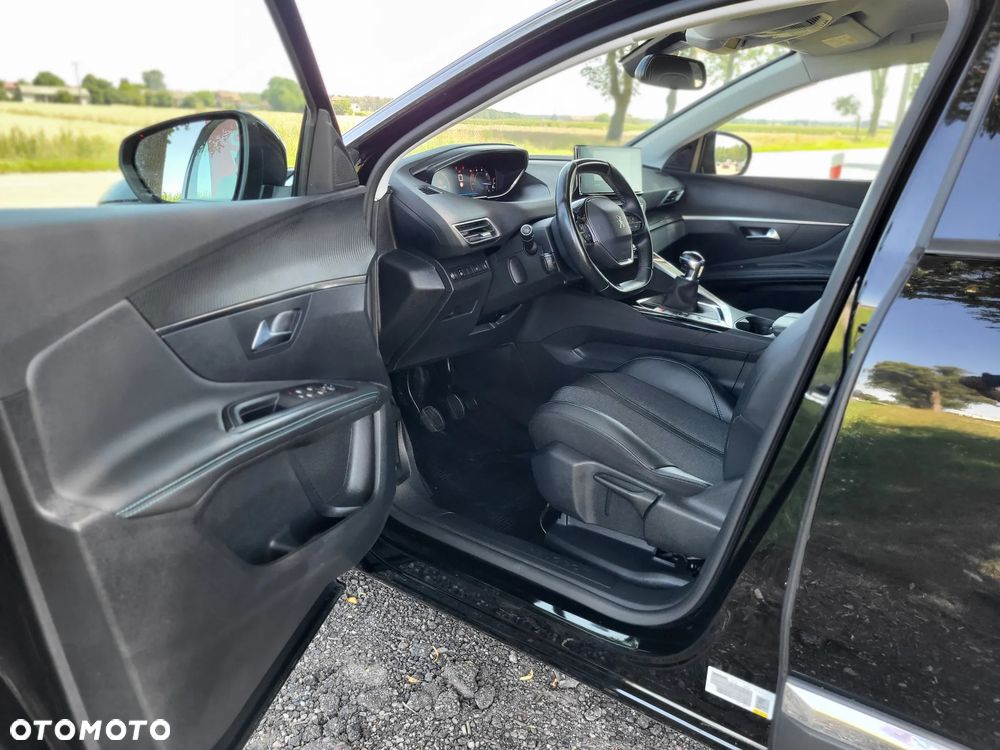 Peugeot 3008 1.5 BlueHDi Allure S&S - 20