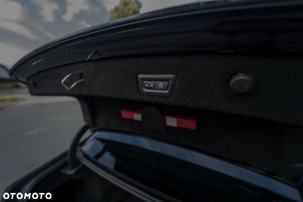 BMW Seria 7 - 36