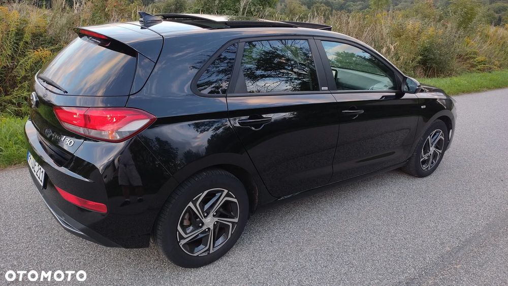 Hyundai i30 1.0 T-GDI 48V-Hybrid DCT Connect & Go - 26