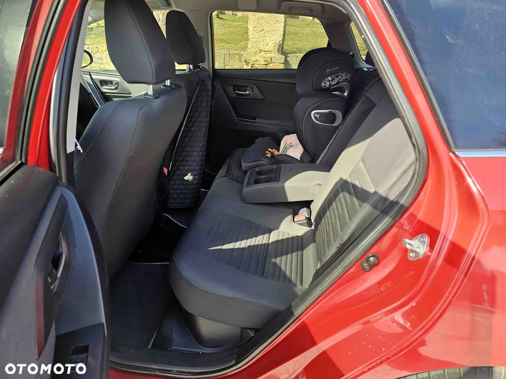 Toyota Auris - 16