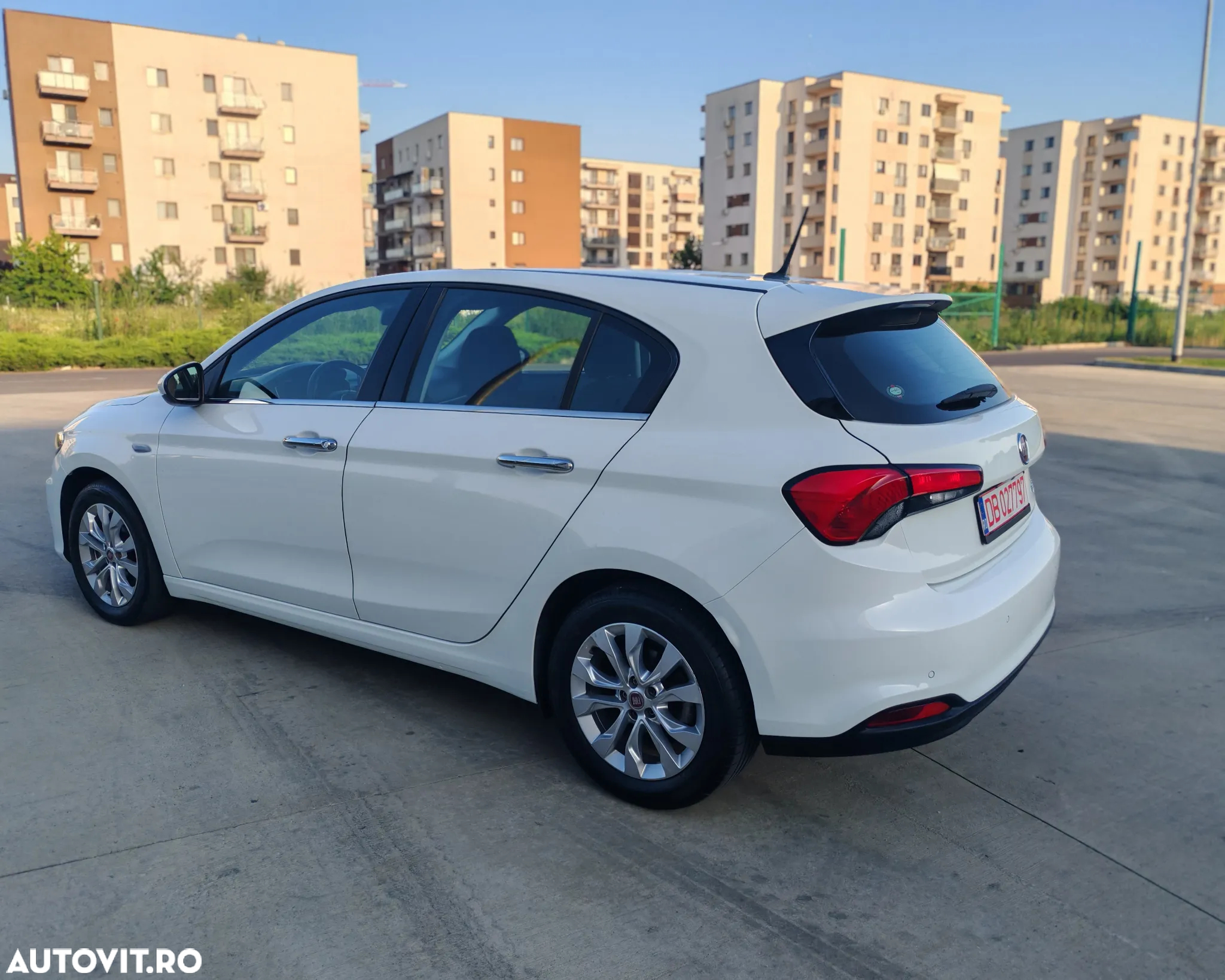 Fiat Tipo 1.3 Mjet Lounge - 38