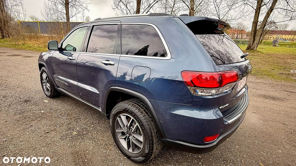 Jeep Grand Cherokee - 11