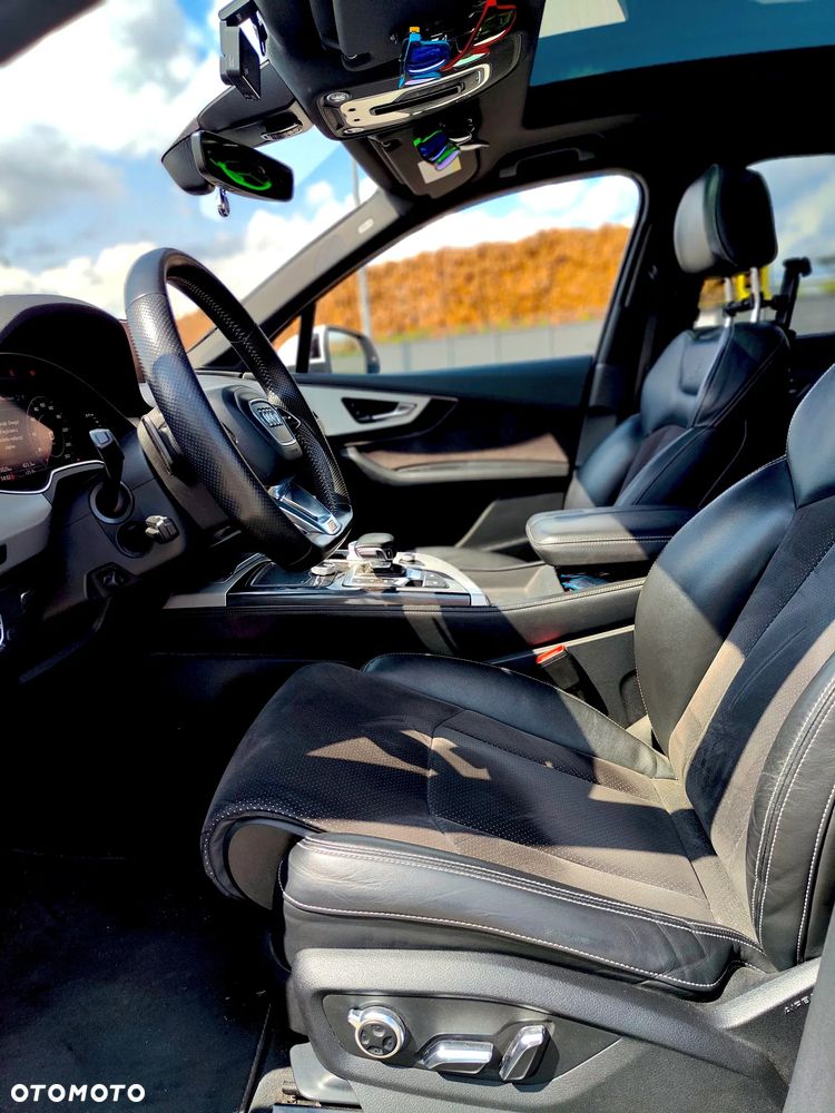 Audi Q7 - 10