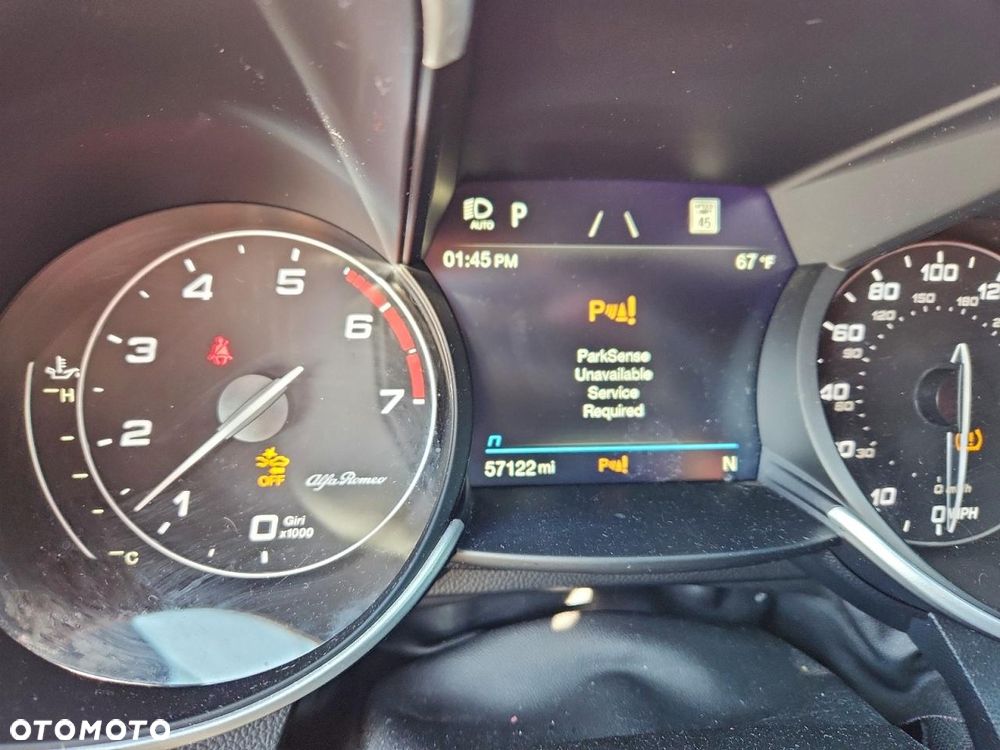 Alfa Romeo Giulia - 9