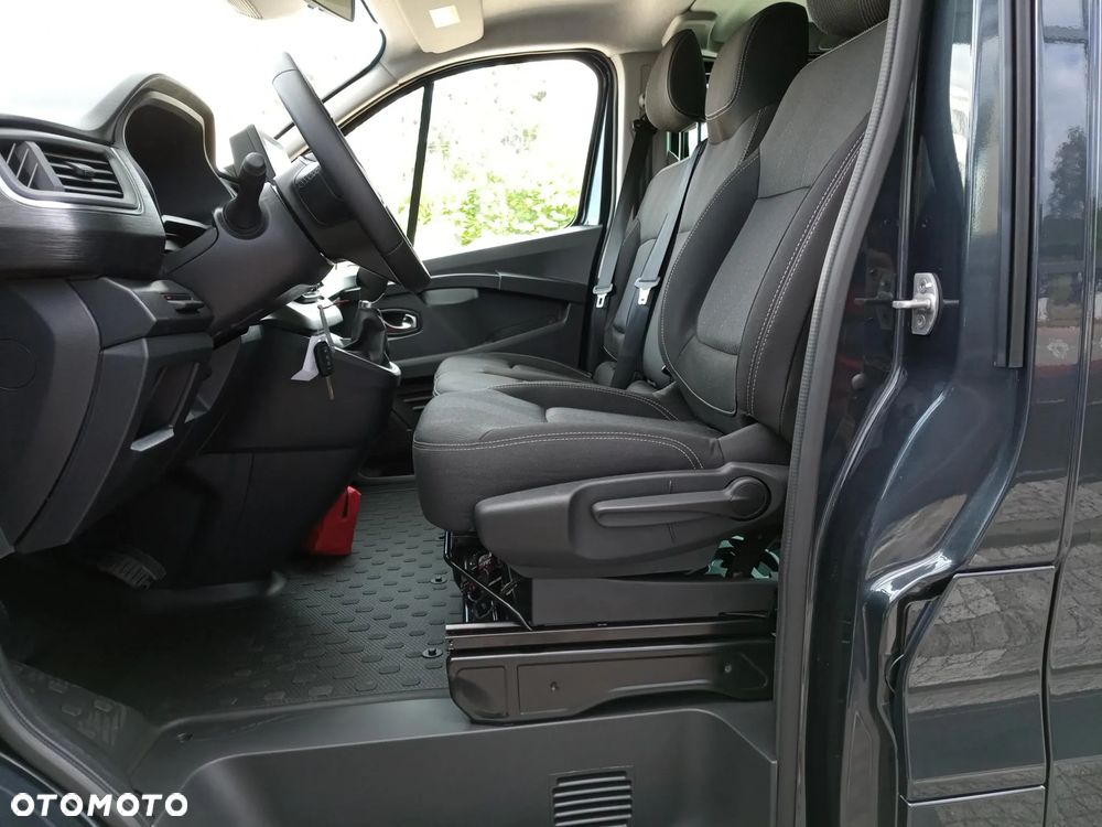 Renault Trafic - 11