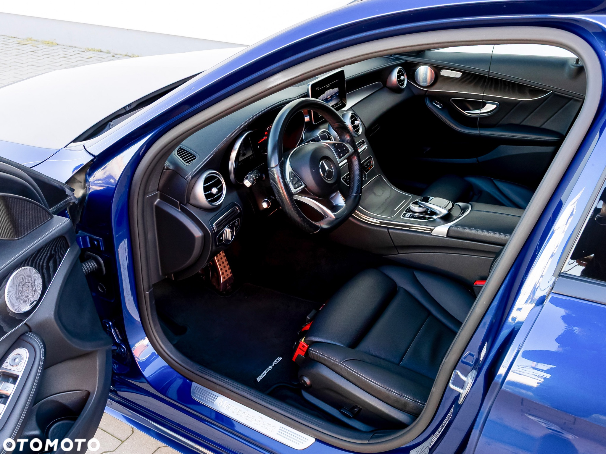 Mercedes-Benz Klasa C 200 4-Matic 9G-TRONIC - 26