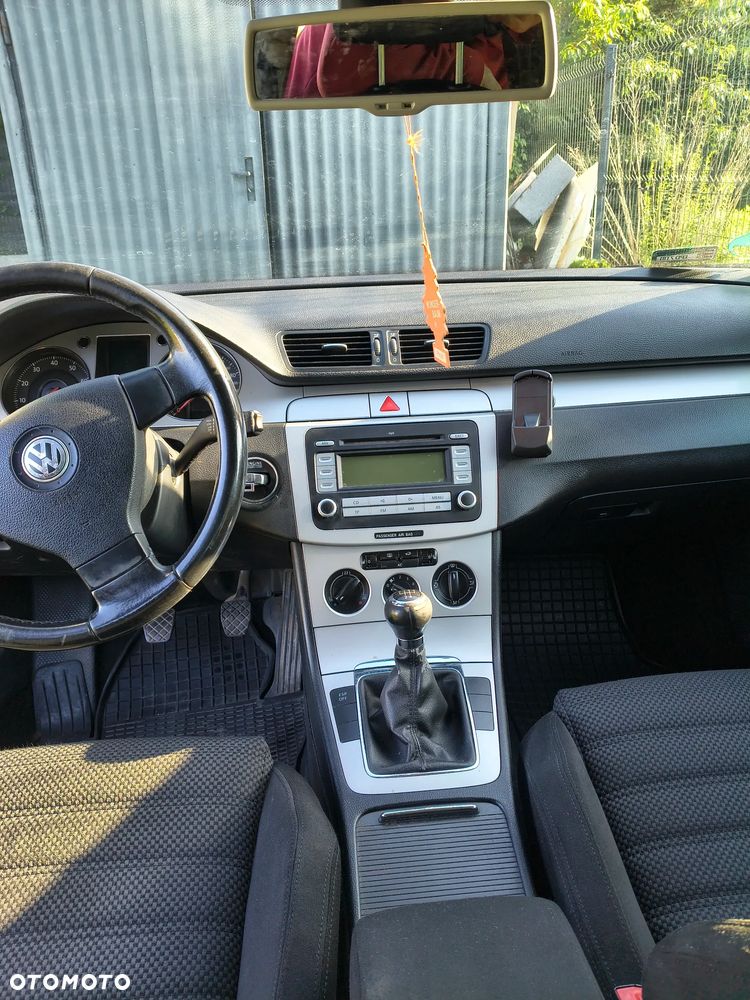 Volkswagen Passat 1.6 Sportline - 4