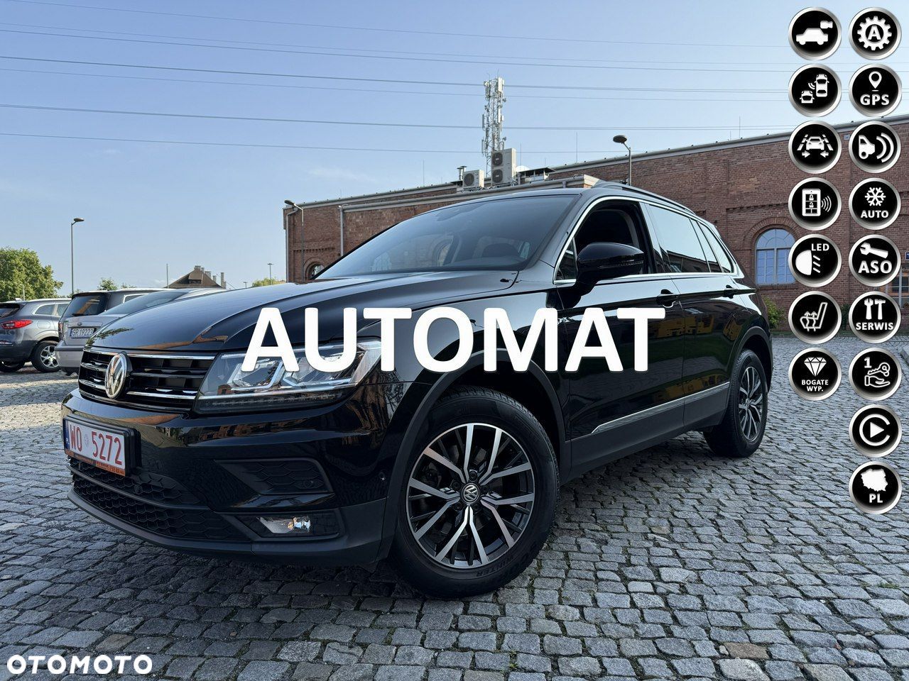 Volkswagen Tiguan - 1