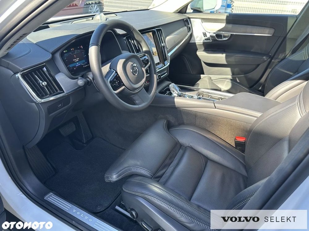 Volvo V90 Cross Country B5 B AWD Ultimate - 21