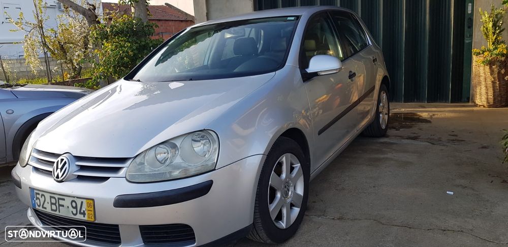 VW Golf 1.9 TDi DPF Comfortline - 4