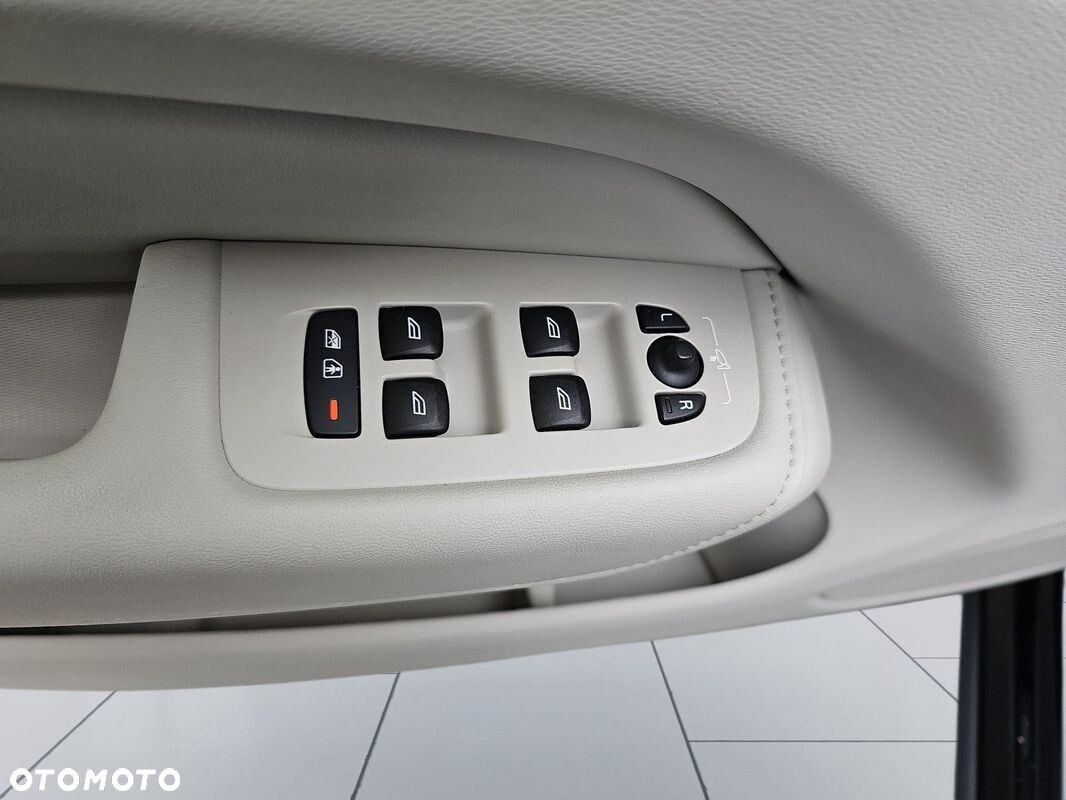 Volvo XC 60 T5 GPF AWD Inscription - 20