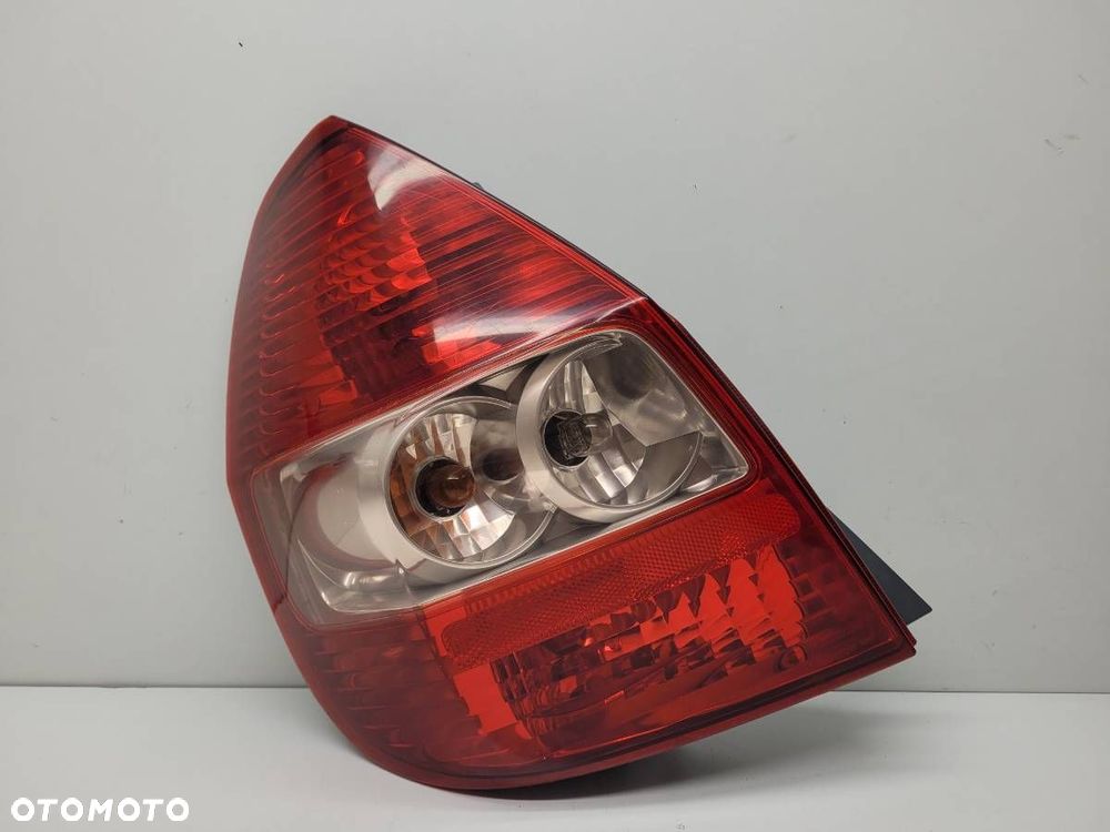 LAMPA TYŁ LEWA HONDA JAZZ II 2005 EUROPA - 1