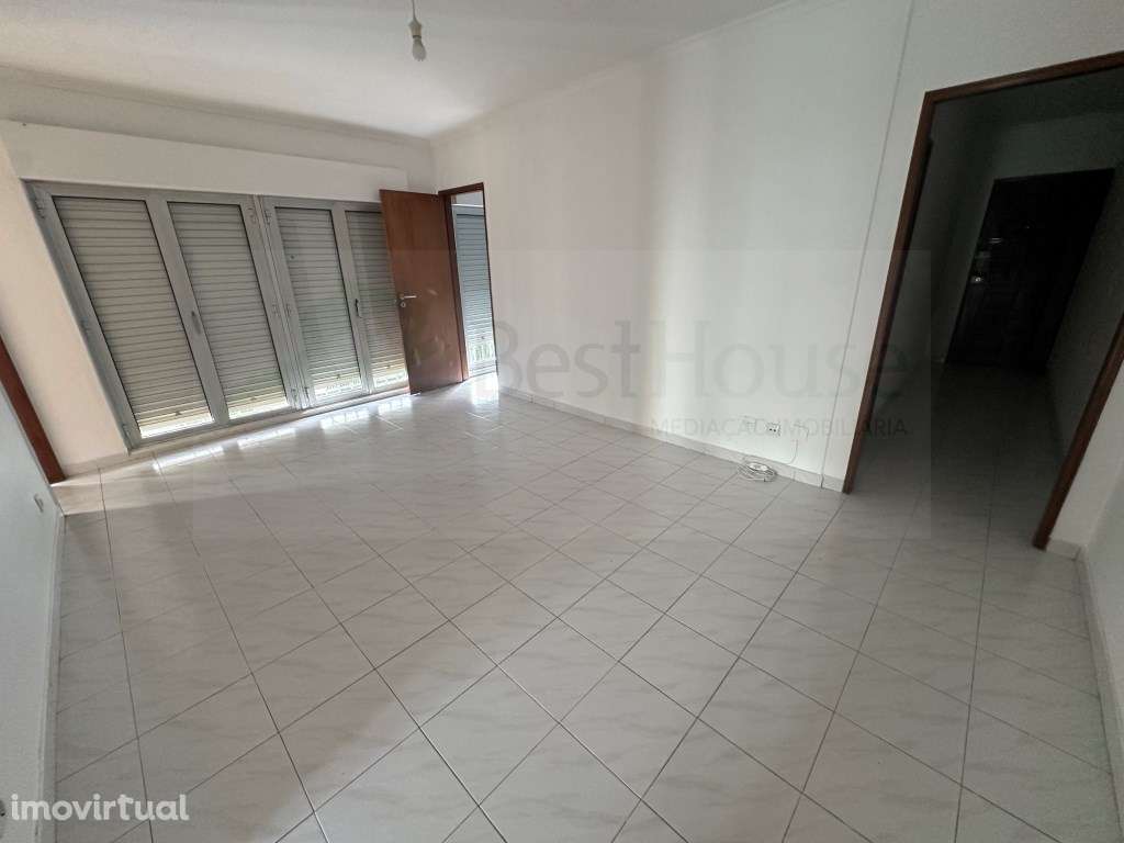 T2 Massamá Coopalme com arrecadação - Grande imagem: 3/10