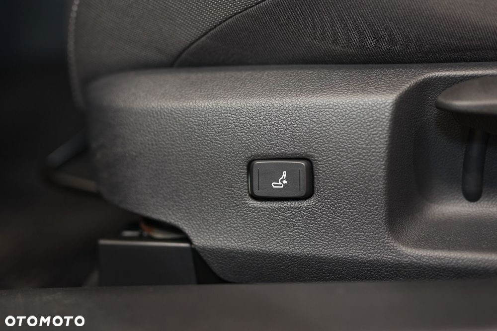 Toyota Corolla - 26