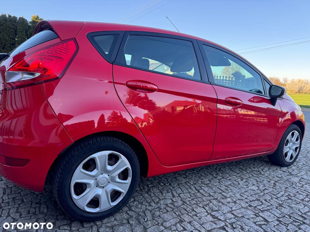 Ford Fiesta 1.25 Celebration - 12