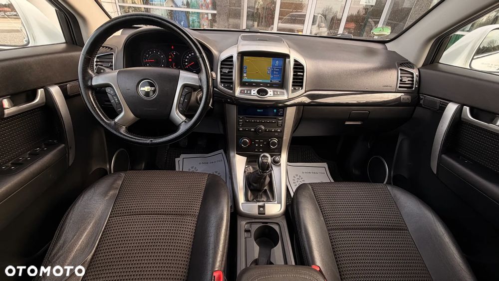 Chevrolet Captiva 2.4 AWD LT+ - 11