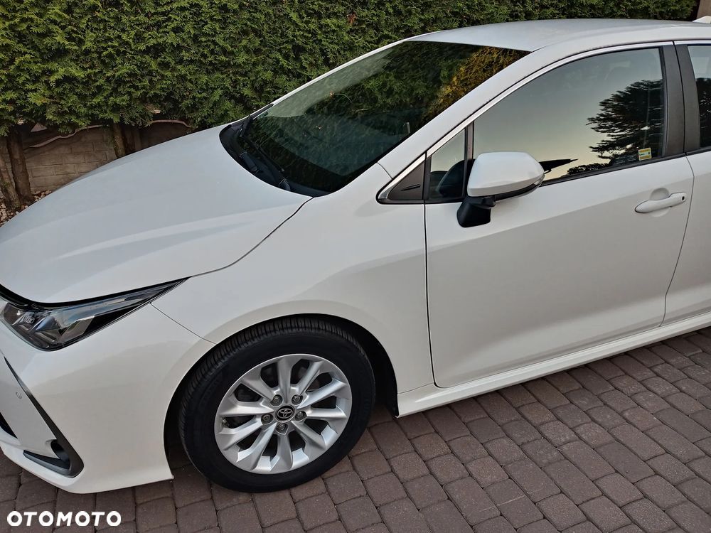 Toyota Corolla 1.8 Hybrid Comfort - 13