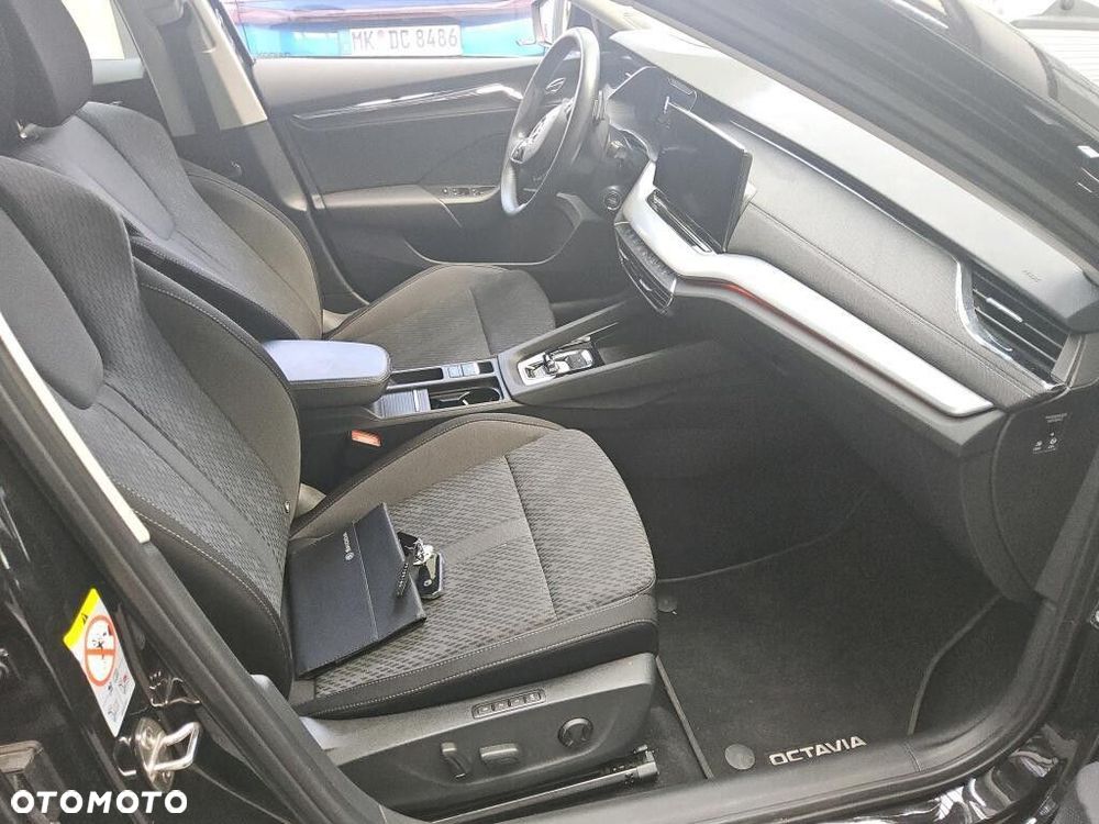 Skoda Octavia 2.0 TDI Style DSG - 7