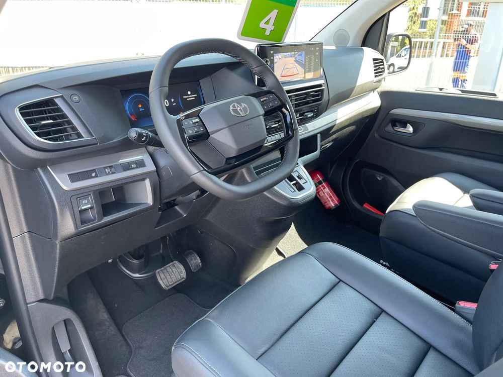 Toyota Proace Verso 2.0 D4-D Long VIP - 17