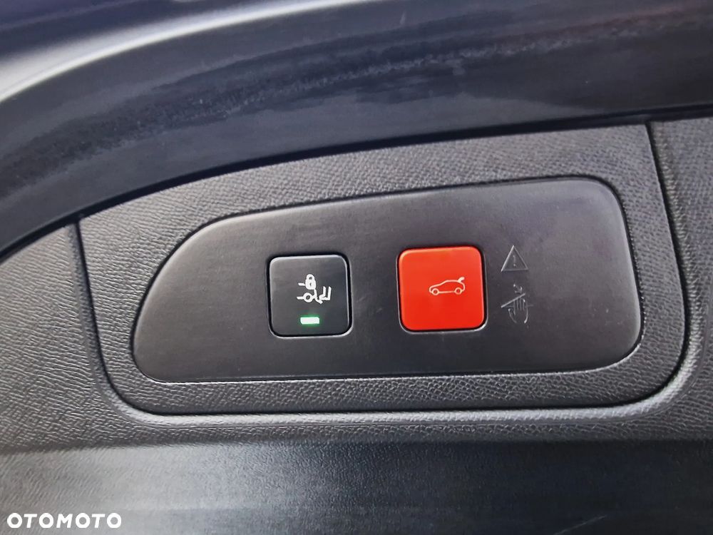 DS Automobiles DS 7 Crossback 1.6 PureTech Performance Line + - 16