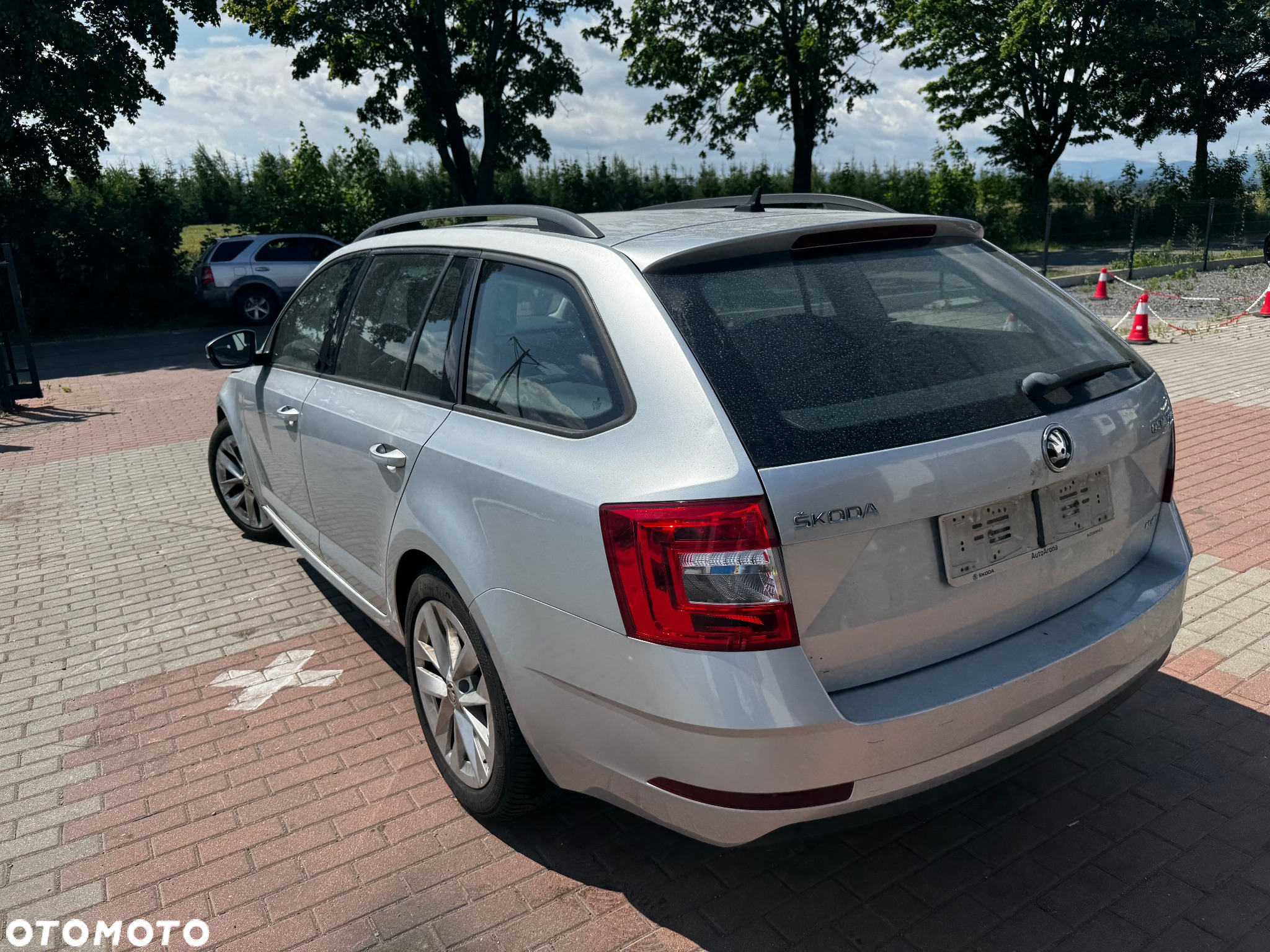 Skoda Octavia 2.0 TDI 4x4 Clever DSG - 5