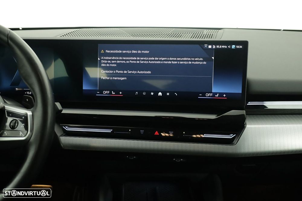 BMW 520 d Pack Desportivo M - 9