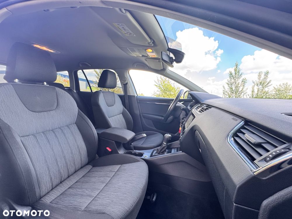 Skoda Octavia 1.5 TSI ACT Style DSG - 21