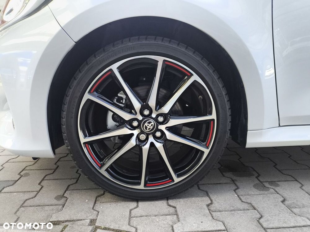 Toyota Yaris - 16