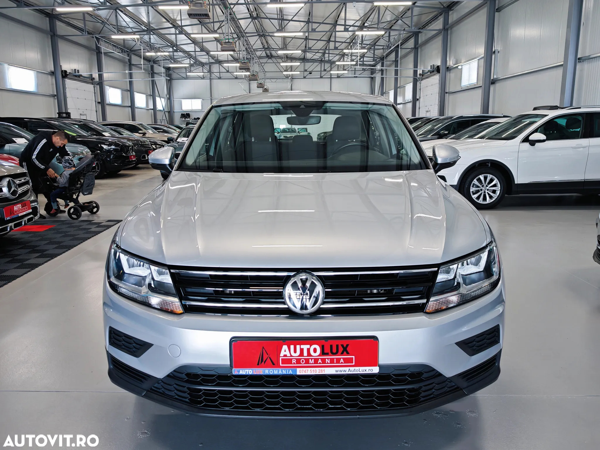 Volkswagen Tiguan - 3