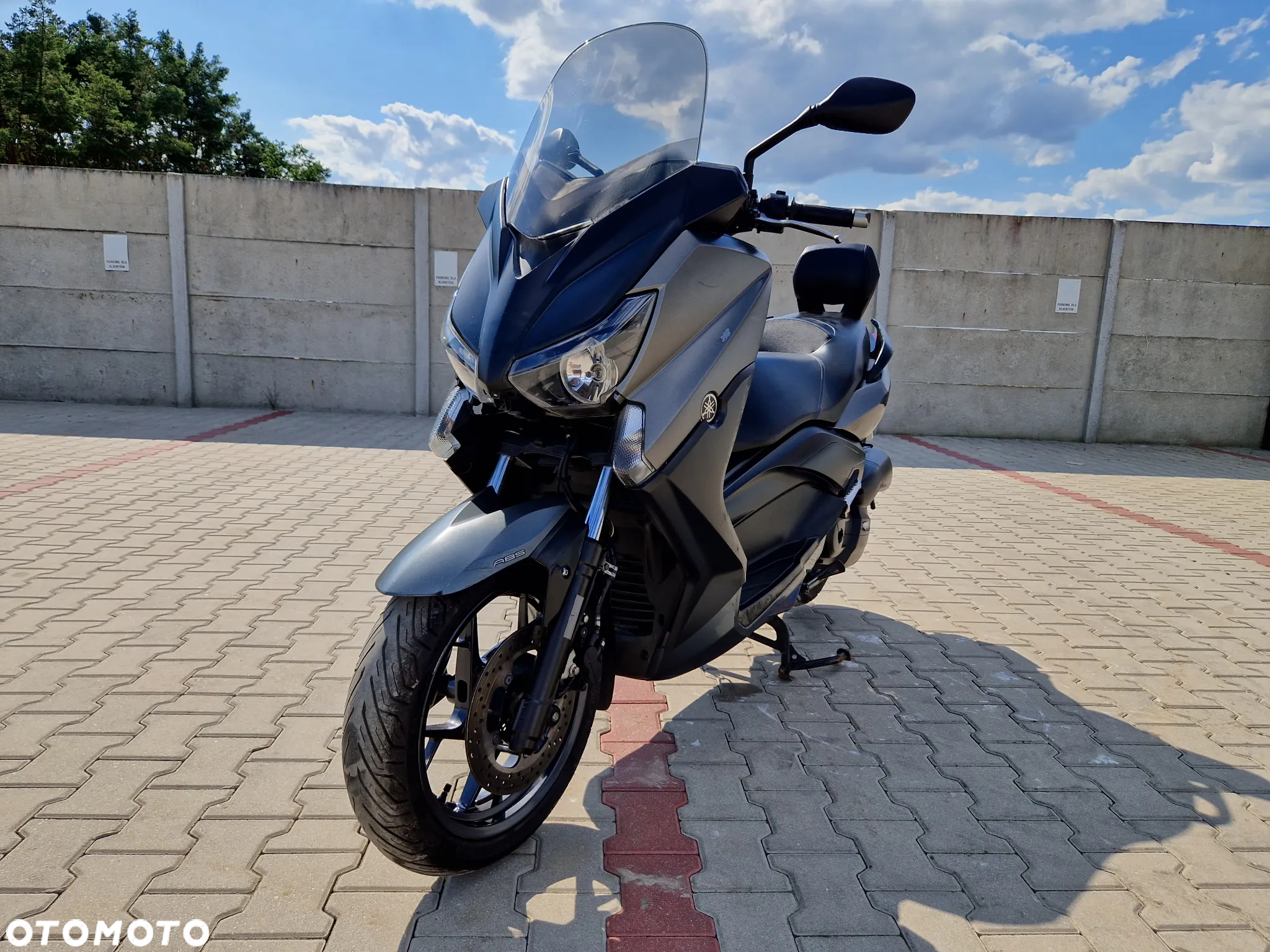 Yamaha X-max - 4