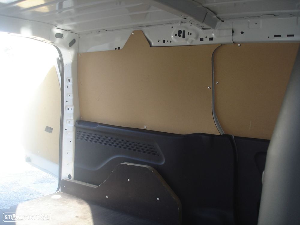 Peugeot Partner 1.5 BlueHDi Longa - 21