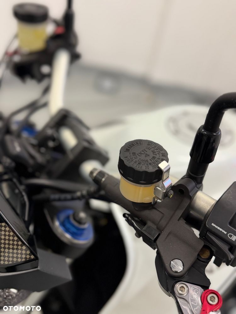 Honda CB - 23