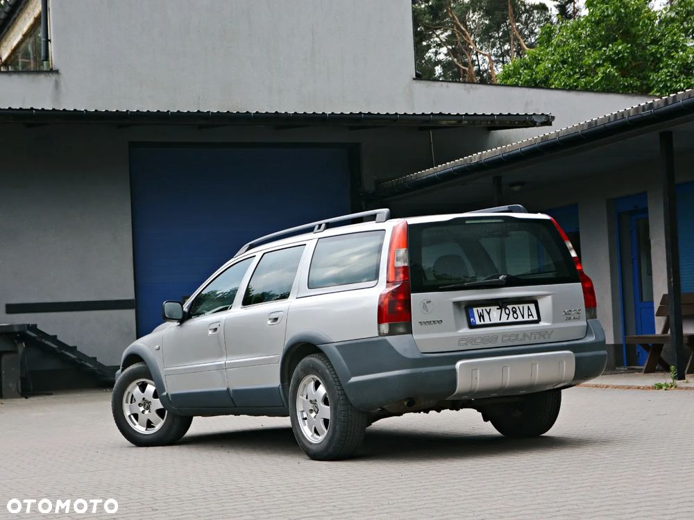 Volvo V70 2.4 D5 AWD - 4