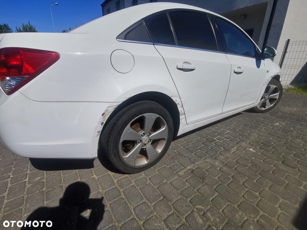 Chevrolet Cruze 1.8 LT - 5