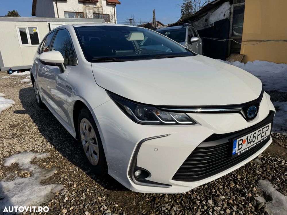 Toyota Corolla 1.8 HSD Business Plus - 6