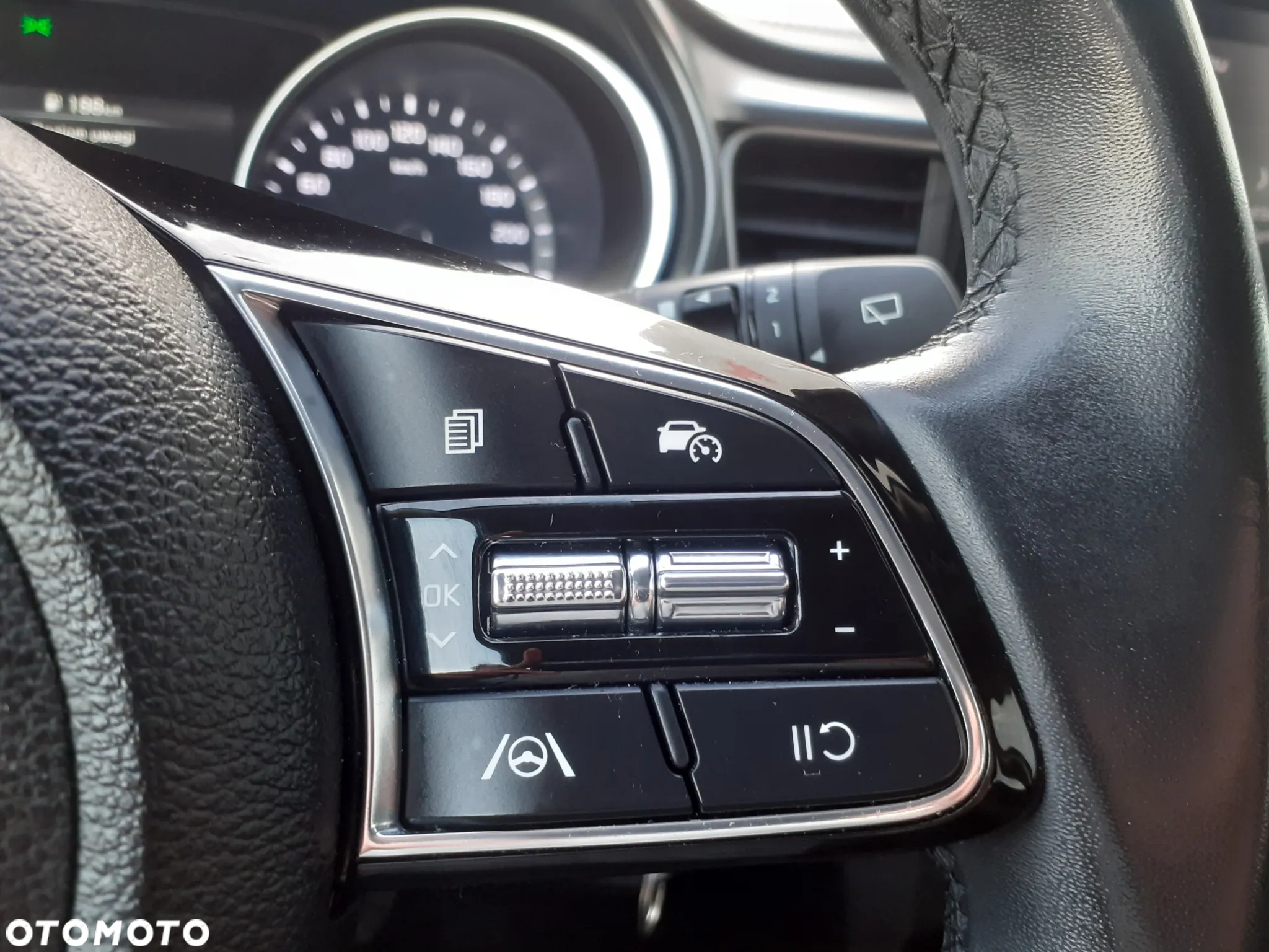 Kia Ceed - 14