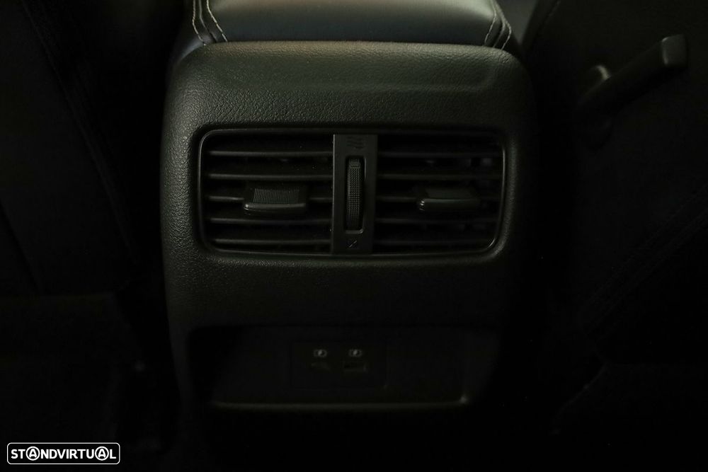 Nissan Qashqai 1.3 DIG-T Tekna - 23