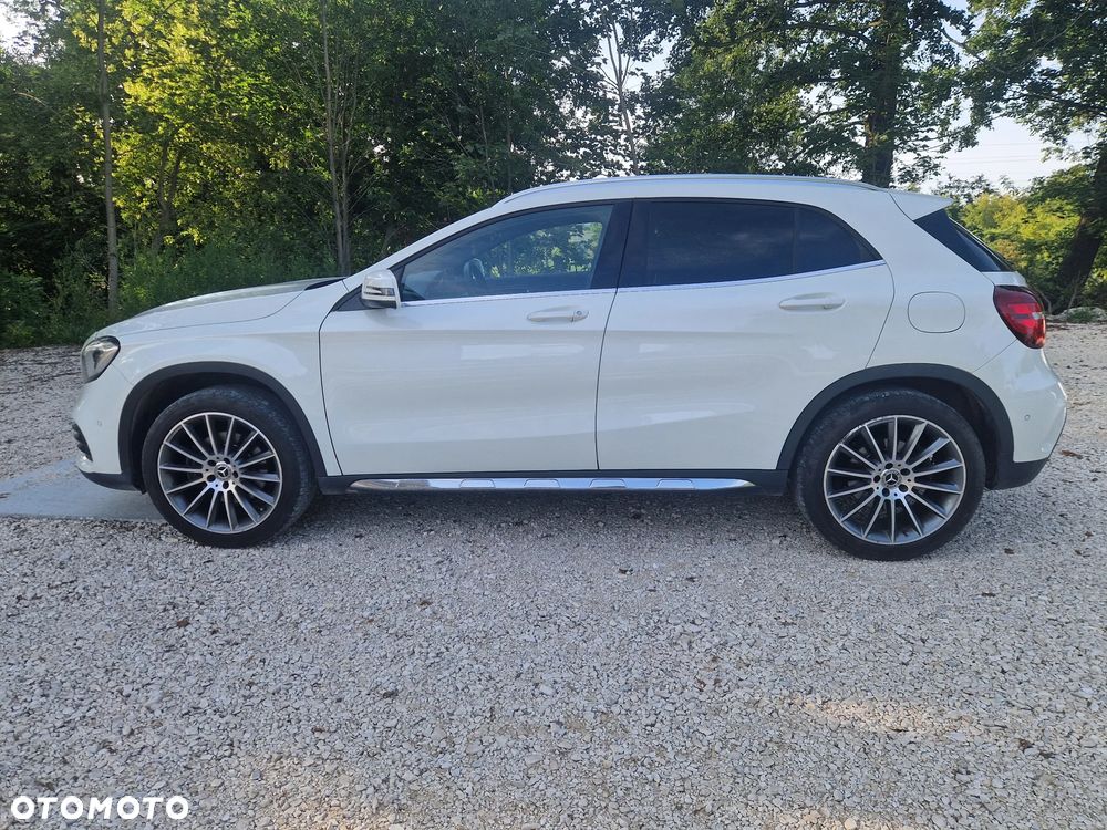 Mercedes-Benz GLA 250 4-Matic - 4