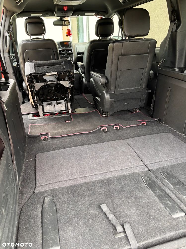Dodge Grand Caravan 3.6 R/T - 30