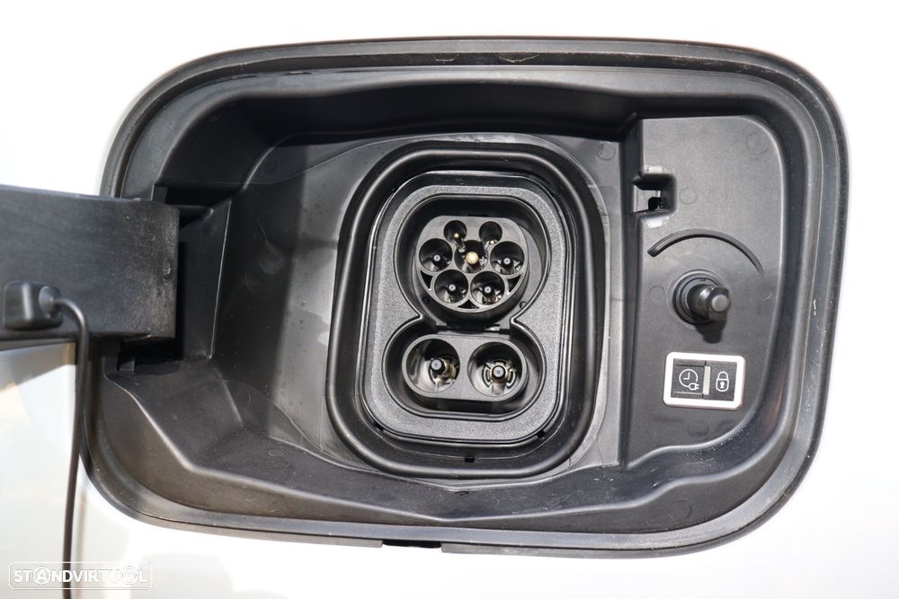 Citroën e-C4 50 kWh Autonomia Conforto Plus - 24