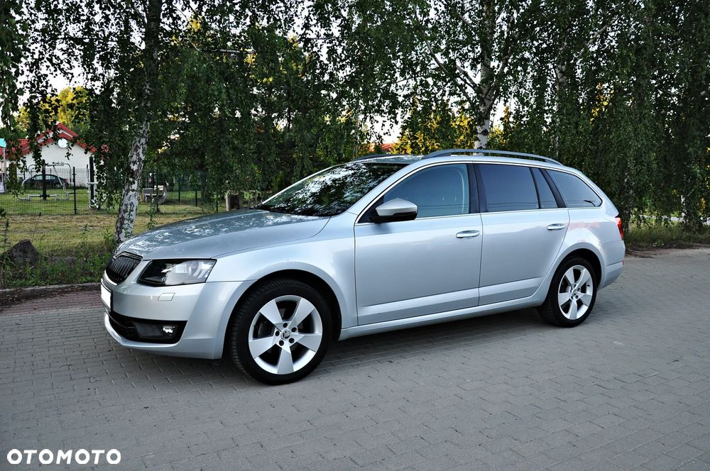 Skoda Octavia 2.0 TDI Premium Edition - 2