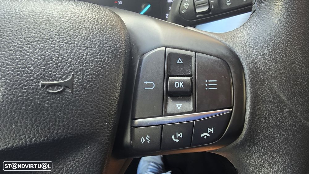 Ford Focus 1.0 EcoBoost Titanium - 37