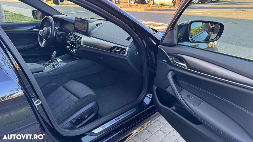 BMW Seria 5 520d xDrive Touring Aut. M Sport Edition - 17