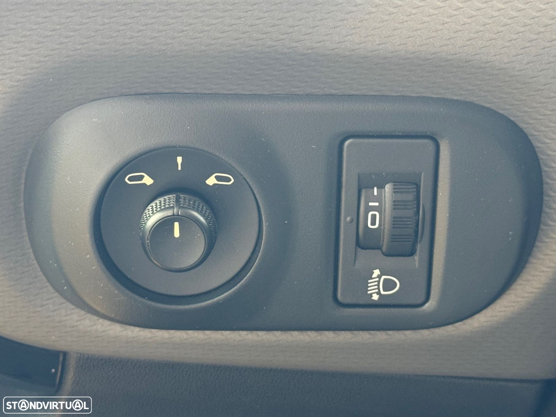 Citroën C4 Cactus 1.2 PureTech Feel - 32