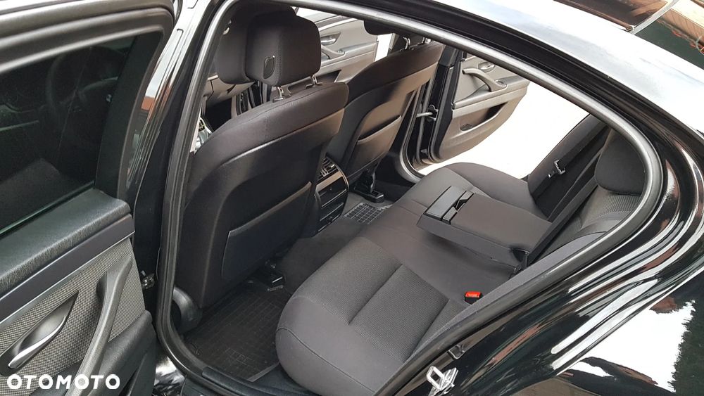 BMW Seria 5 520d Modern Line - 24