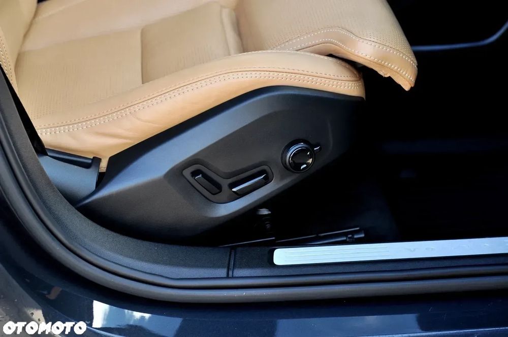 Volvo V60 D4 Geartronic Inscription - 28
