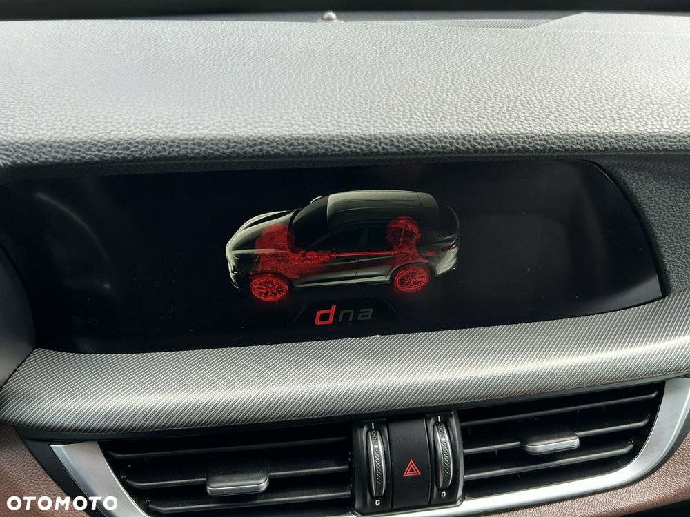 Alfa Romeo Stelvio 2.0 Turbo Executive Q4 - 27
